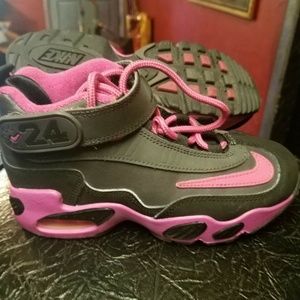 Nike Girls Black/Pink Leather Sz 13c